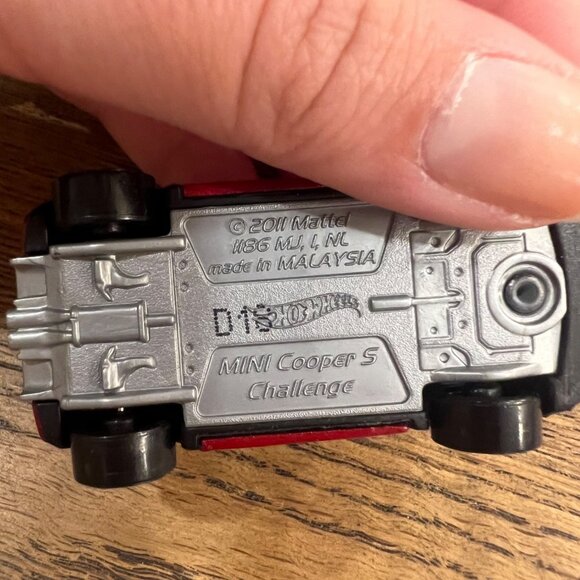 2011 Hot Wheels Red Mini Cooper S Challenge Diecast Toy Car - Picture 5 of 5